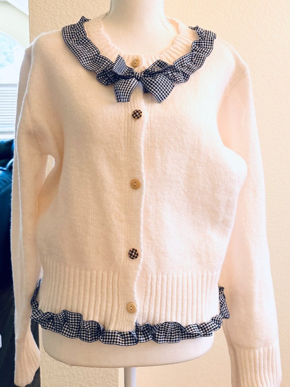 Super Cute, Chunky Knit Cream Cardigan- OS- BRAND NEW, NEVER WORN